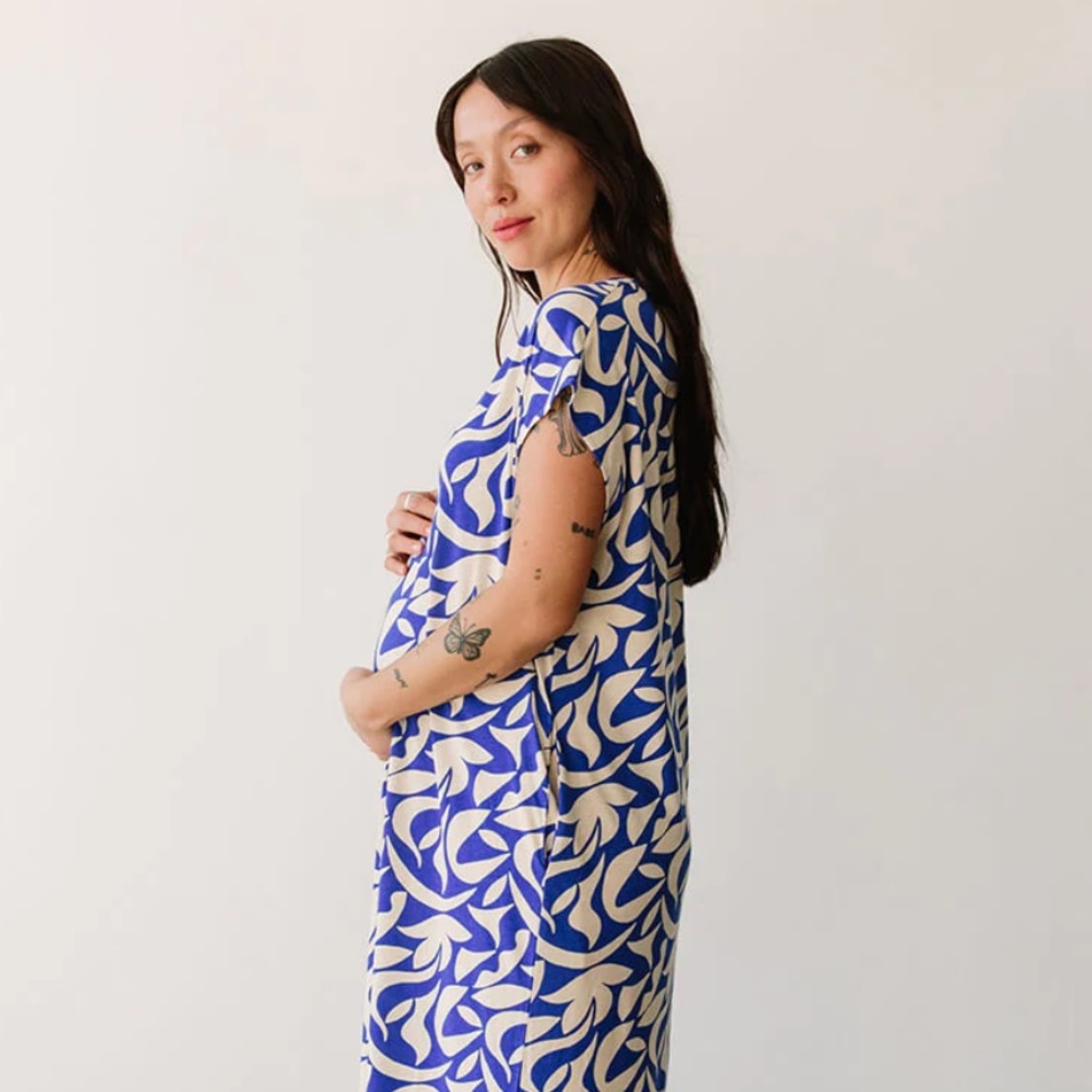Storq Breeze Caftan in color Curves